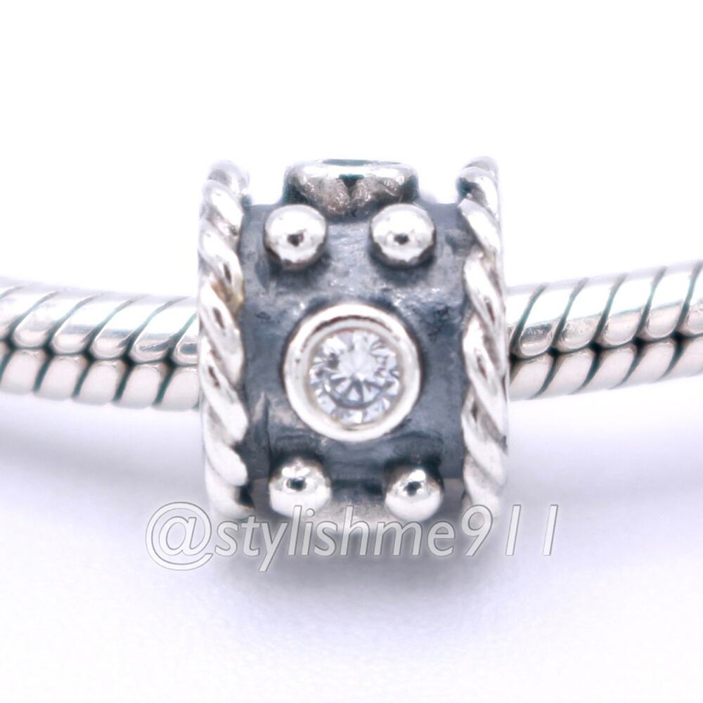 Authentic PANDORA Oxy Crown Charm - 790221CZ